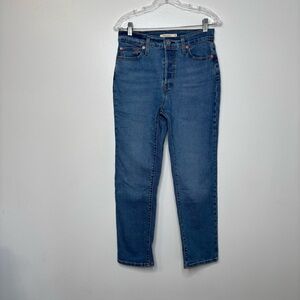 Levi’s Jeans Women’s 28 Wedgie Straight Button Fly Blue Denim.
